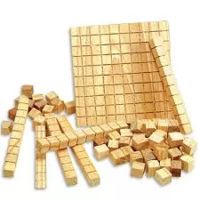 MATERIAL DOURADO EM MADEIRA 111 PÇS