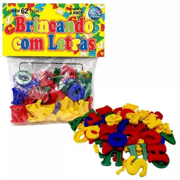 BRINCANDO COM LETRAS - 62 PÇS PLÁSTICAS - PAIS E FILHOS